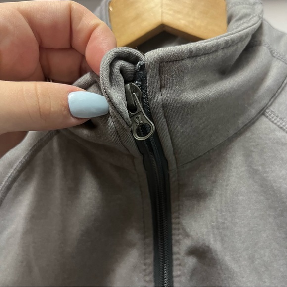 ⬇️$60 Lululemon mens grey zip up sweater - Picture 2 of 6